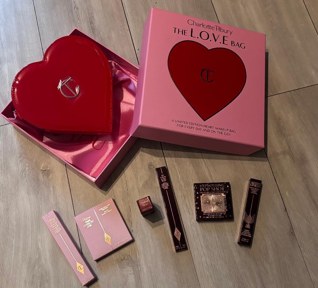 Charlotte Tilbury Pillow Talk LOVE BAG limited edition Nieuw, Sieraden, Tassen en Uiterlijk, Uiterlijk | Cosmetica en Make-up