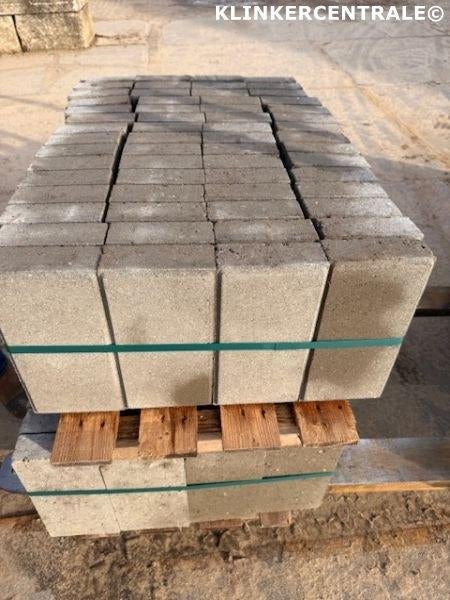 14m2  grijs betontegels 30x15x6cm halve stoep/trottoirtegels, Verzenden, Nieuw, 10 m² of meer, Bij dit product niet bekend.