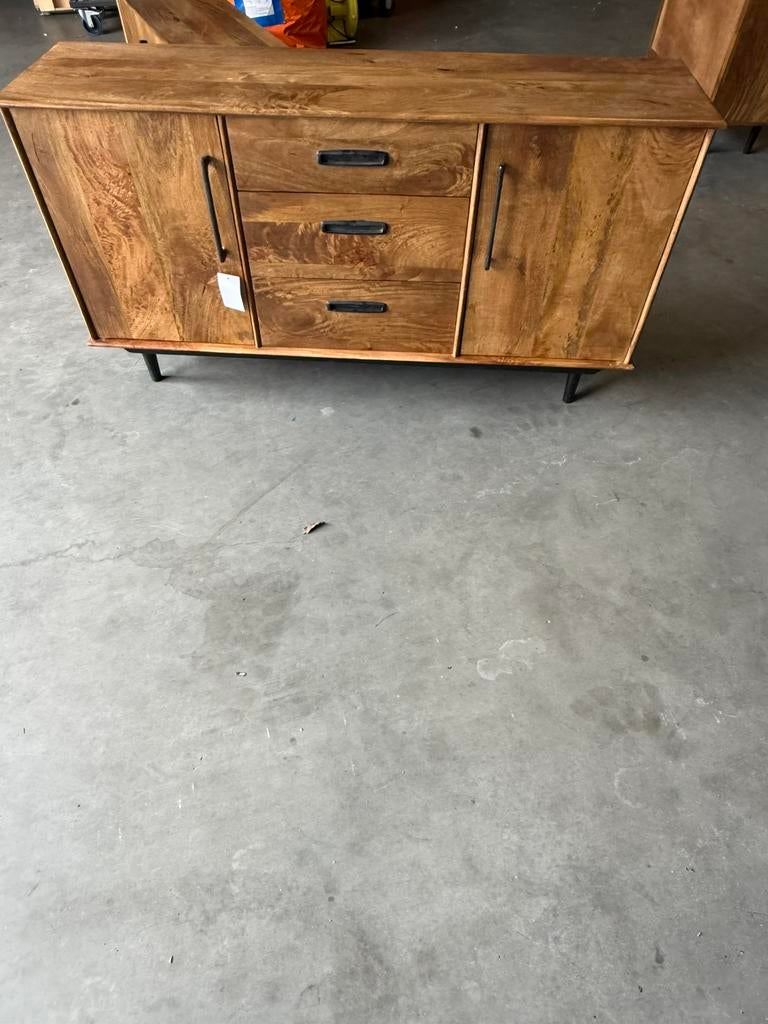 Nieuw mango houten dressoir, Huis en Inrichting, Kasten | Dressoirs, Ophalen, Nieuw, 25 tot 50 cm
