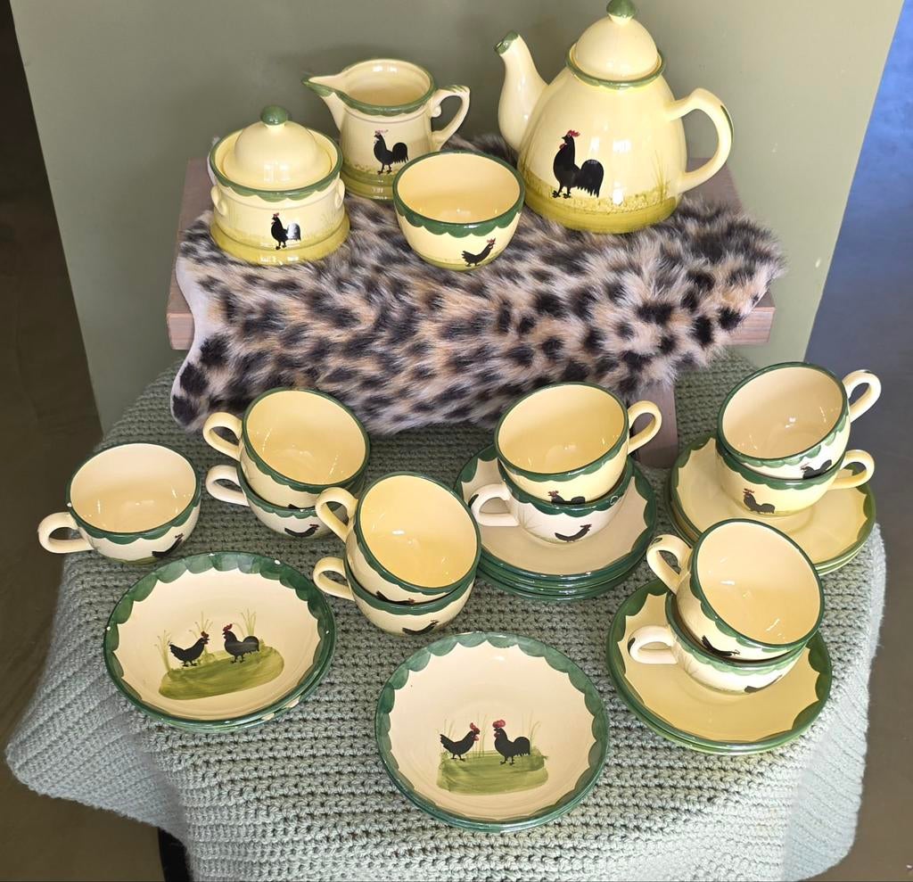 Kippen servies, Ophalen of Verzenden, Porselein, Overige stijlen, Overige typen