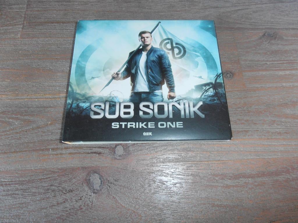 sub sonk--strike one---naam aan binnenkant, Ophalen of Verzenden, Zo goed als nieuw, Techno of Trance