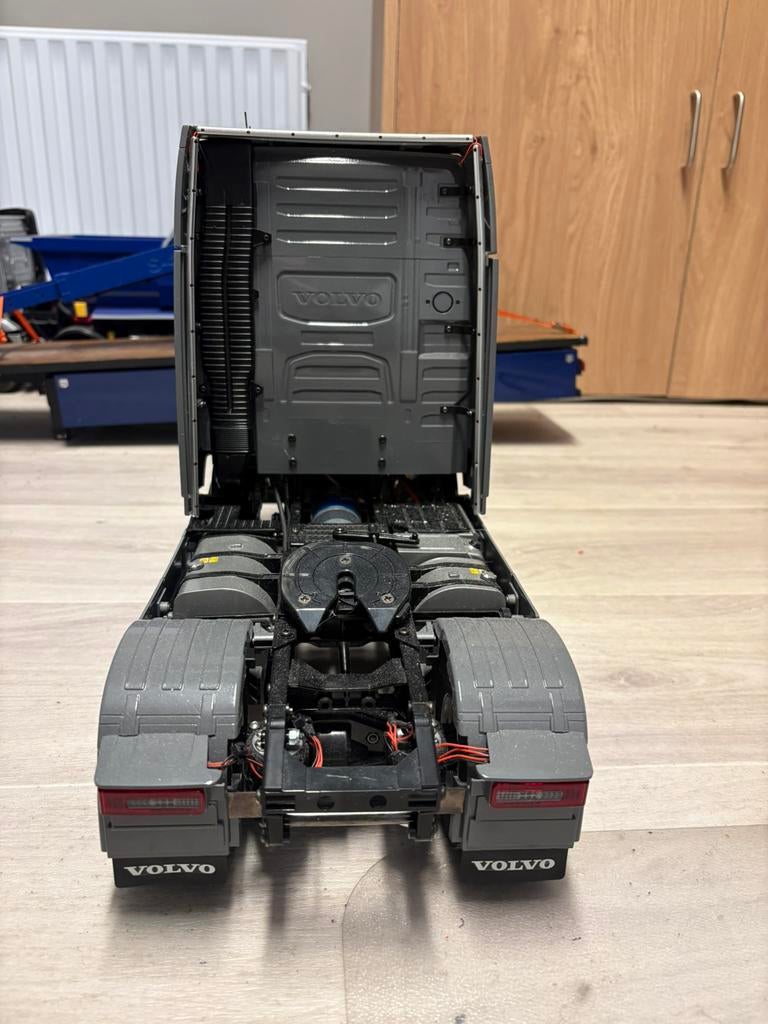Tamyia volvo fh16 beier sfr-1, Hobby en Vrije tijd, Modelbouw | Radiografisch | Auto's, Ophalen, Zo goed als nieuw, Auto onroad