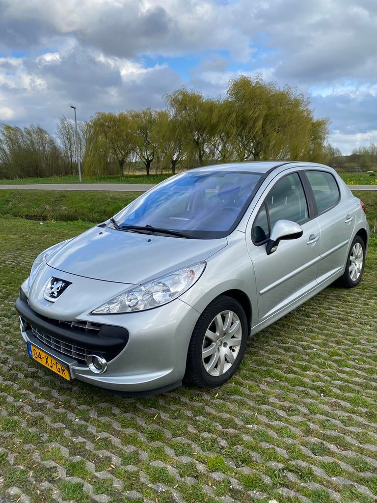 Peugeot 207 1.6 16V 5DRS 2007 NIEUWE APK!, Voorwielaandrijving, Stof, Handgeschakeld, 1587 cc