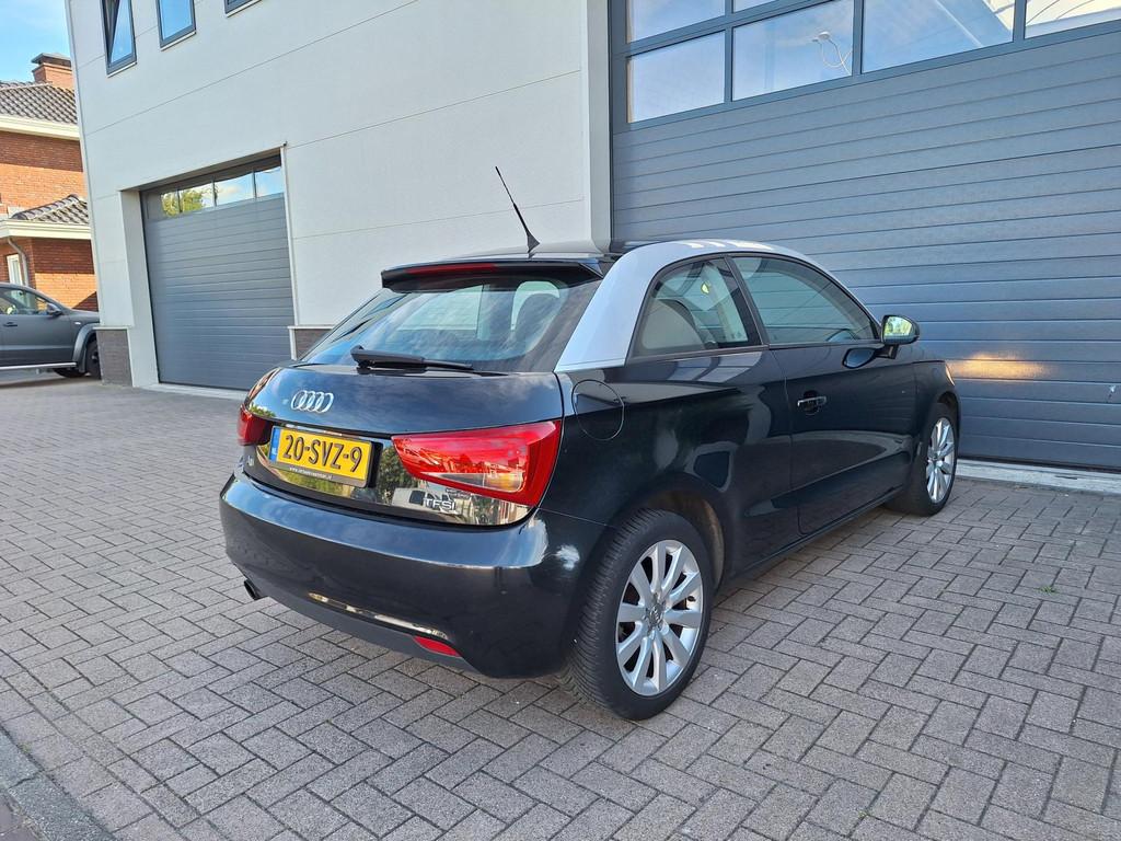 Audi A1 | 1.2 TFSI Connect | Airco | Bluetooth | Telefoon ve, Voorwielaandrijving, Euro 5, 4 cilinders, 4 stoelen