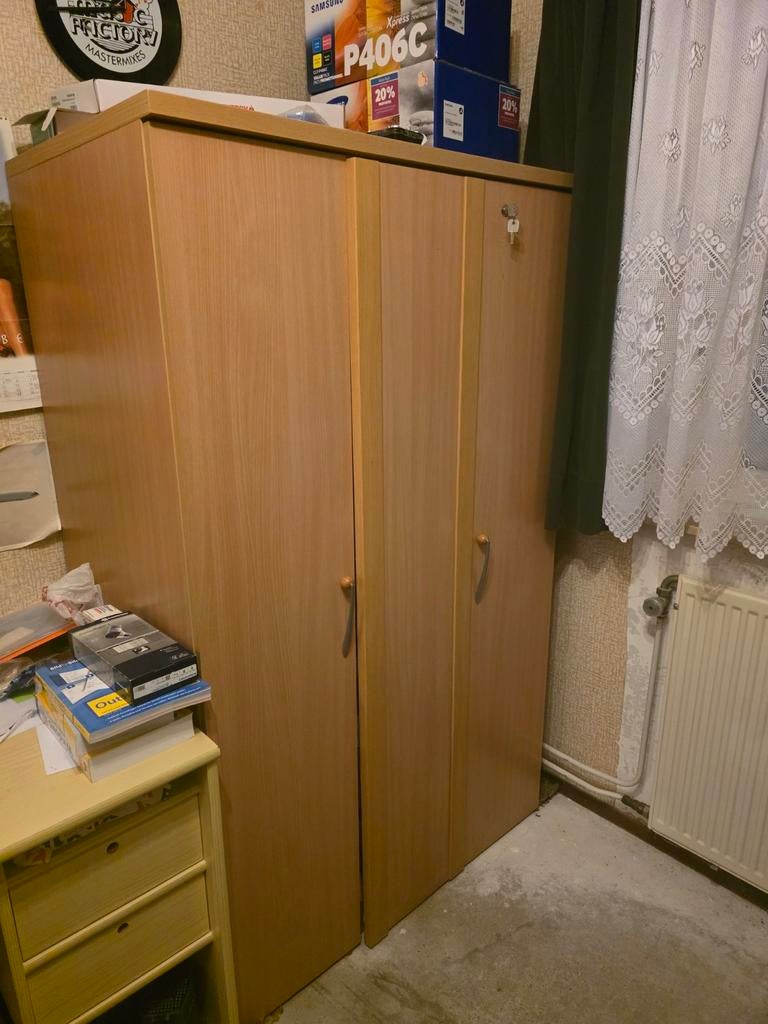 Computer kast incl. 2 sleutels zonder inhoud, Ophalen of Verzenden