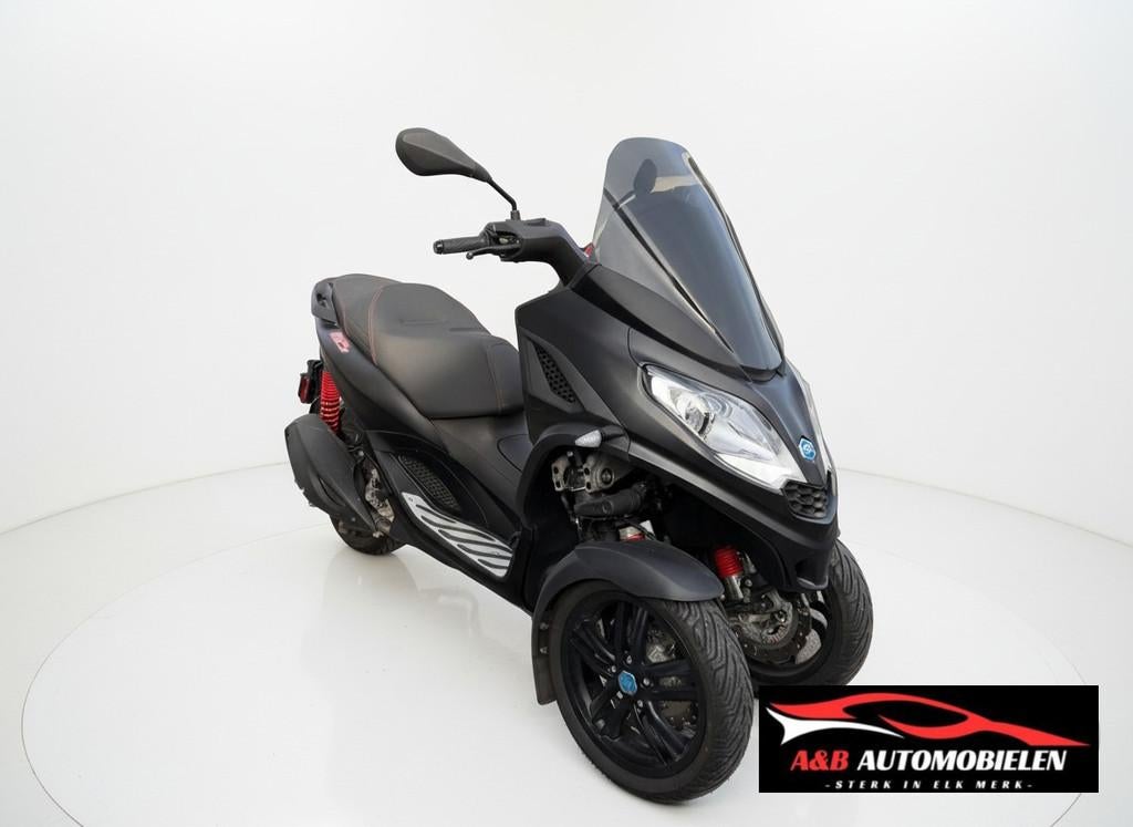 Piaggio Scooter 300 MP3 HPE Sport