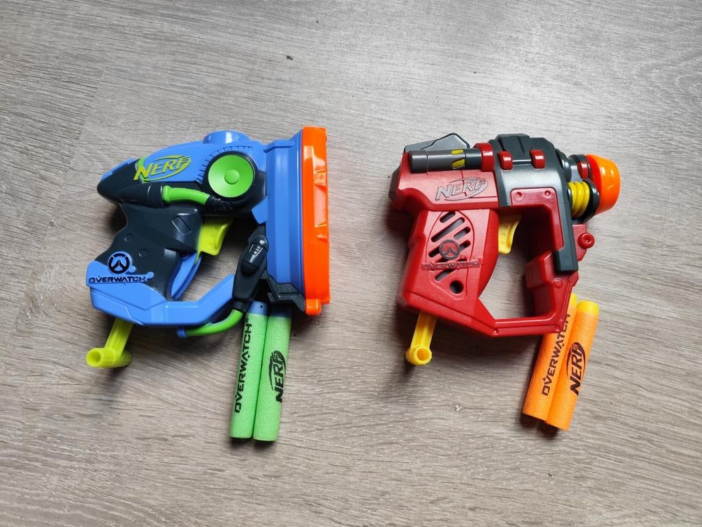 Nerf Overwatch Torbjörn en Lució pistolen, Ophalen of Verzenden, Zo goed als nieuw