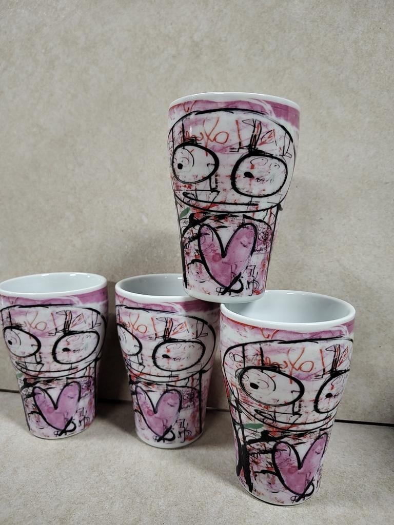 4 Poul Pava mokken met hartjes design, Huis en Inrichting, Keramiek, Onbekend, Ophalen of Verzenden, Zo goed als nieuw