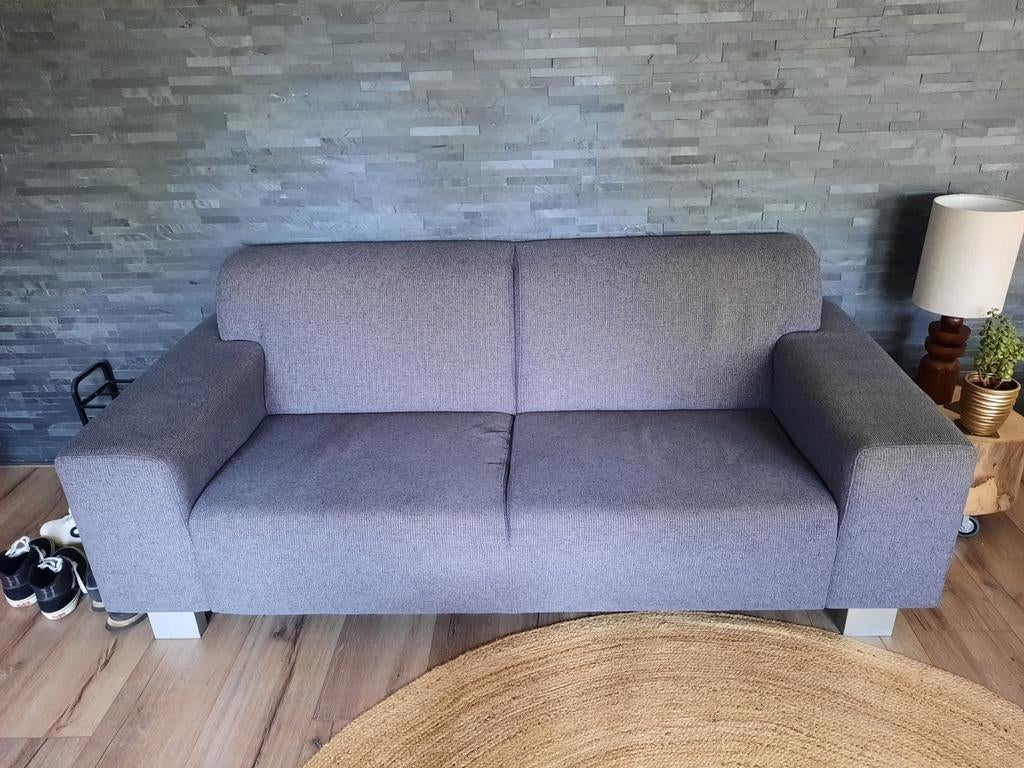Grijze stoffen bank 2,5 zit., Huis en Inrichting, Banken | Bankstellen, Ophalen, Gebruikt, Driepersoons, 75 tot 100 cm