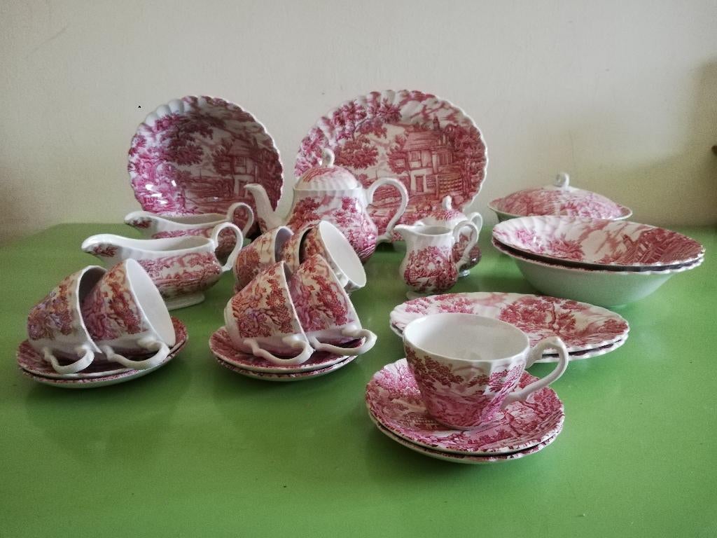 Mooi vintage rood Engels servies The Hunter by Myott, Ophalen of Verzenden