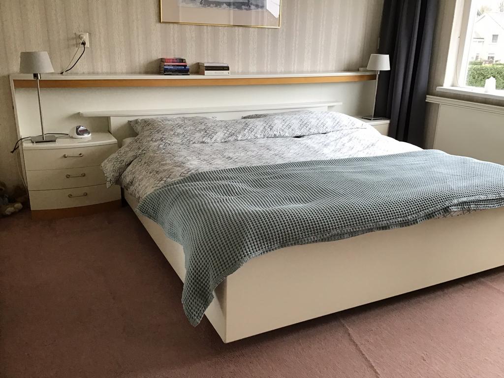 2-persoons slaapkamer ameublement 180x200, Gebruikt, Wit, Tweepersoons, Ophalen of Verzenden