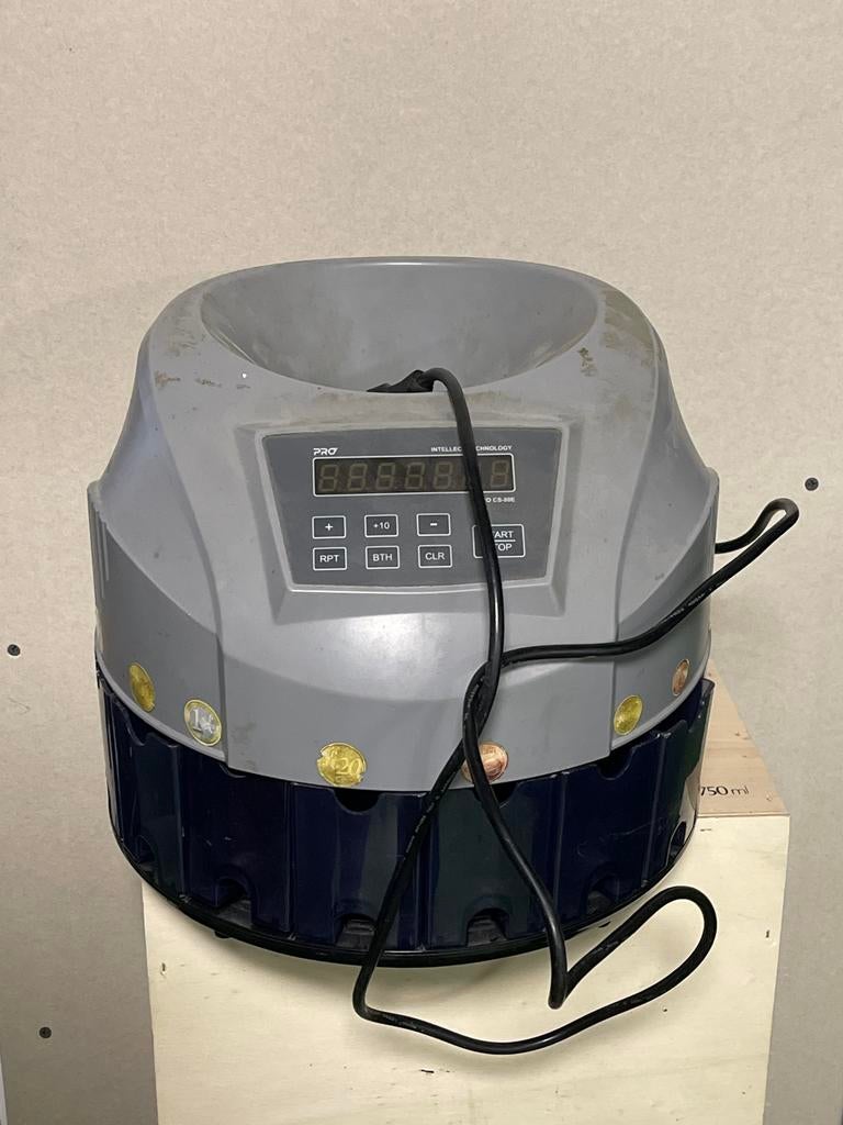 Geld tel machine, Ophalen