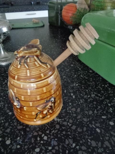 Oude honingpot met bijtjes gedecoreerd  ook op deksel, Ophalen of Verzenden