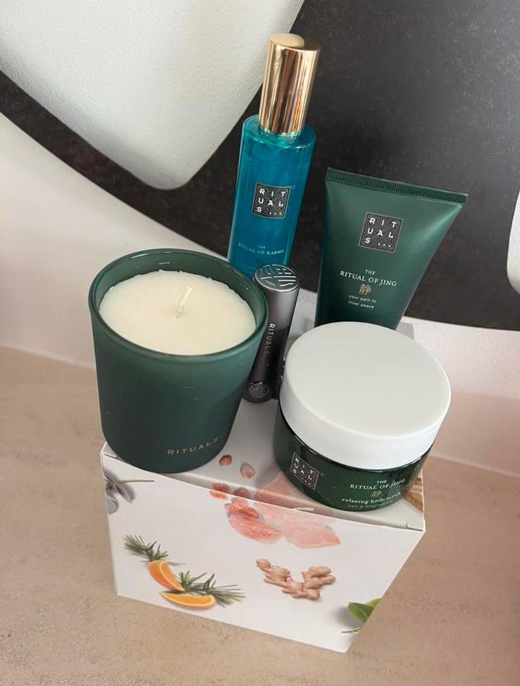 Rituals surprise box twv €67,50 💚🎁 Nieuw!, Sieraden, Tassen en Uiterlijk, Uiterlijk | Lichaamsverzorging, Ophalen of Verzenden