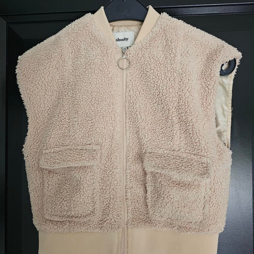 Teddy gilet van shoeby 146 152, Ophalen of Verzenden, Zo goed als nieuw