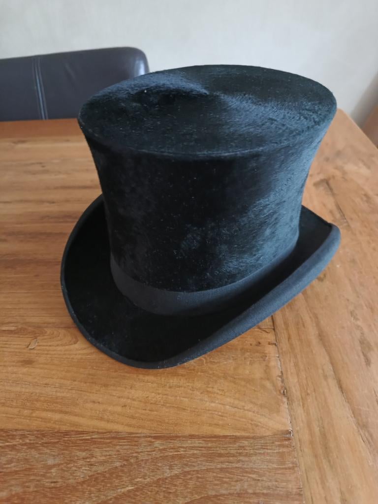 Zwarte hoge hoed vintage  van A.M. Smit & Zoon, Ophalen of Verzenden, Zo goed als nieuw, One size fits all