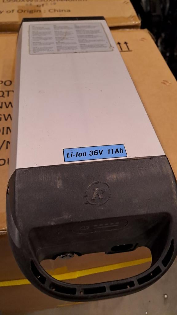 Accu van raam werkt niet., Ophalen of Verzenden