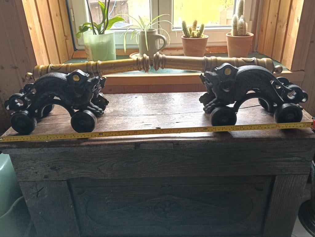 Twee zeer mooie decoratieve kanonnen, ijzer en messing/brons, Ophalen, Brons