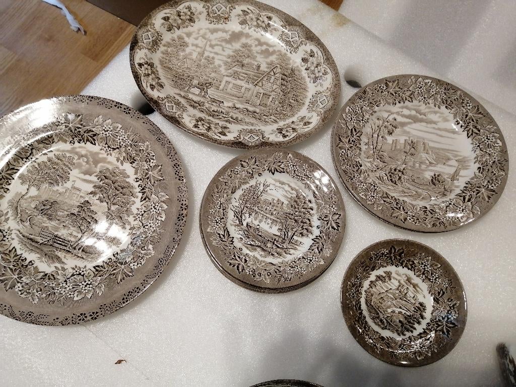 Castles serie borden bruin, Antiek en Kunst, Ophalen of Verzenden