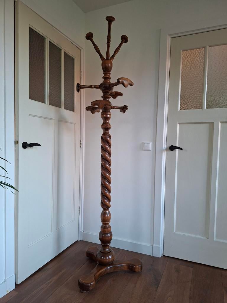 Fraaie houten kapstok met draaiend gedeelte, Ophalen, Gebruikt, 200 cm of meer, Staande kapstok
