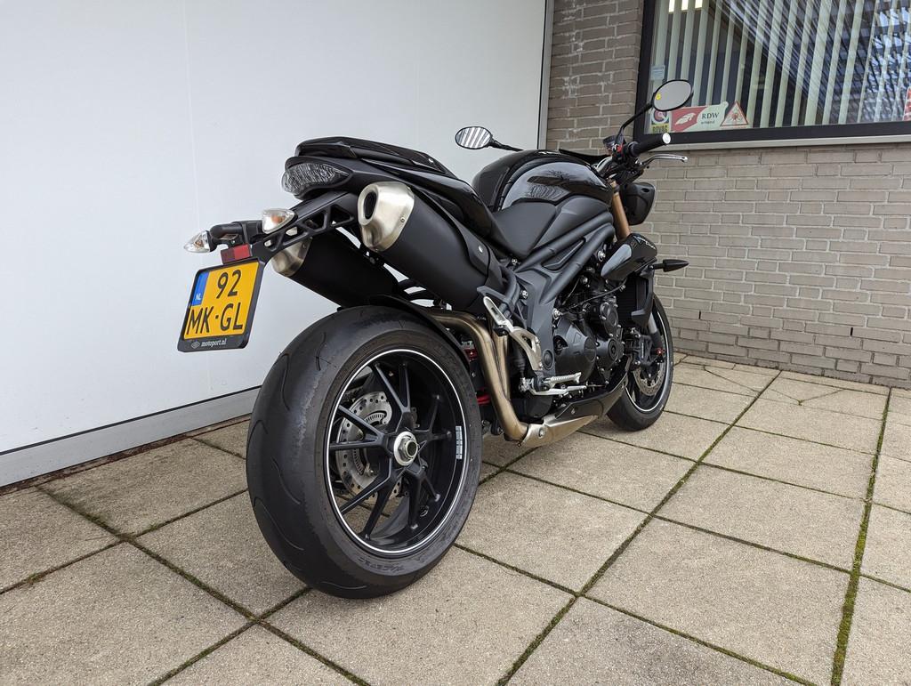 Triumph Speed Triple 94 (bj 2015) - foto 2