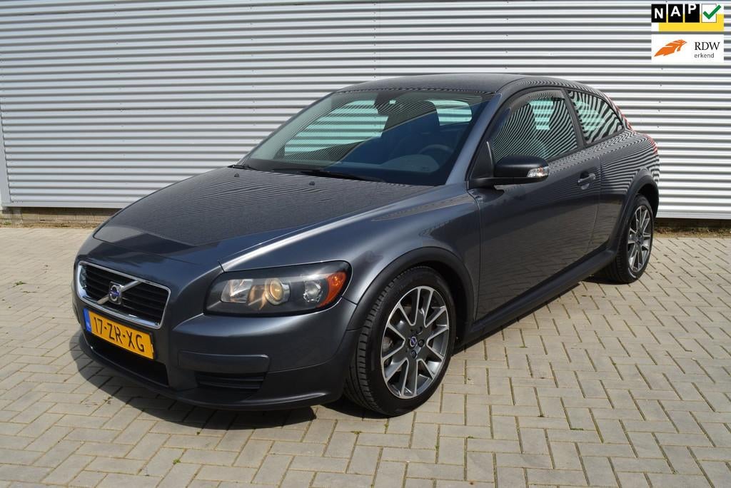 Volvo C30 1.6 Momentum | Airco | Electr. Pakket | Trekhaak |, Voorwielaandrijving, 1596 cc, 4 cilinders, 4 stoelen