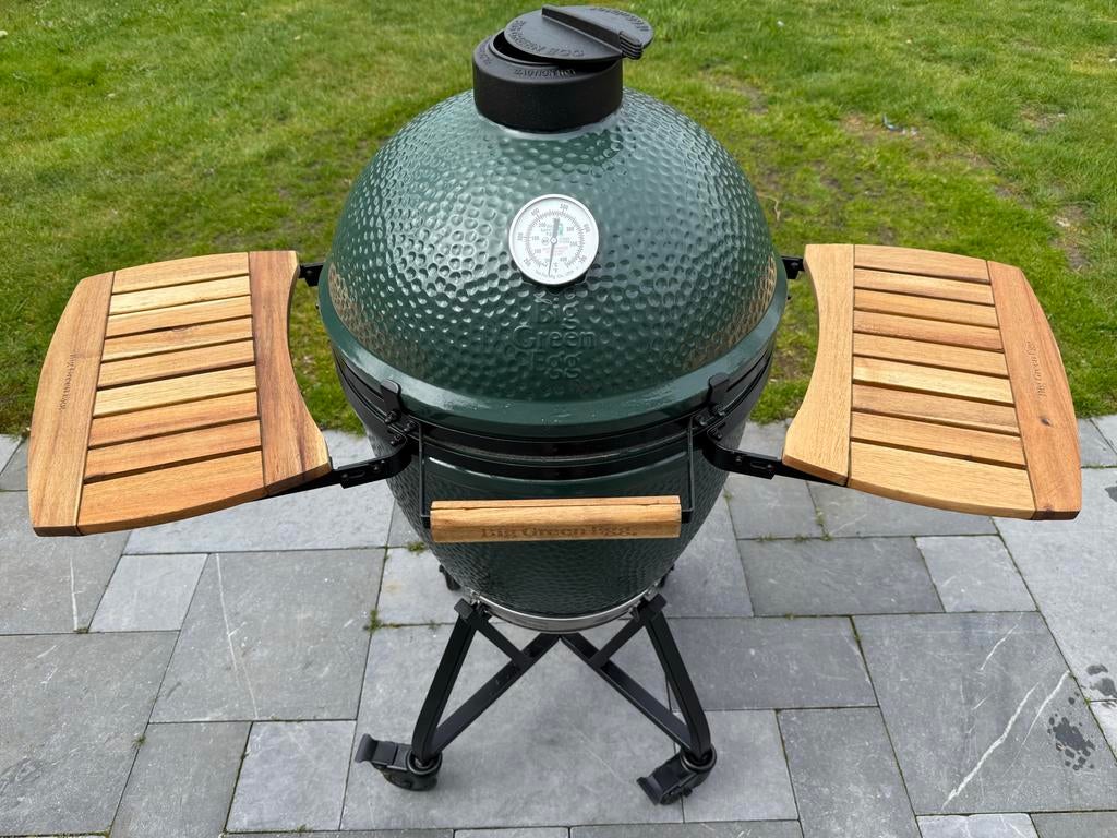 Big Green Egg Large met alle denkbare accessoires, Ophalen, Zo goed als nieuw