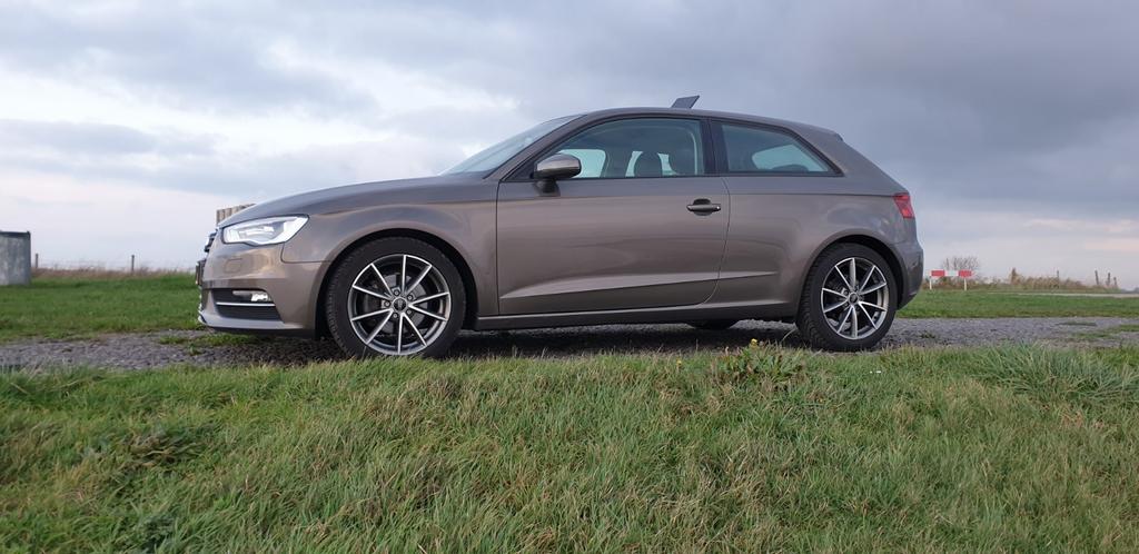 Audi A3 1.2 Tfsi 77KW 3D 2014 s3 velgen audi a 3 8 v, Zwart, Handgeschakeld, Particulier, 104 pk