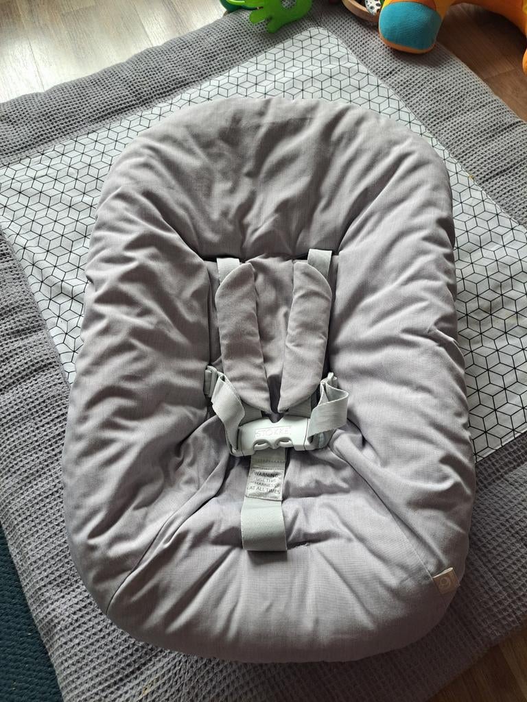 Stokke trip trap baby set newborn, Kinderen en Baby's, Kinderstoelen, Ophalen of Verzenden, Zo goed als nieuw, Meegroeistoel, Gordel(s)