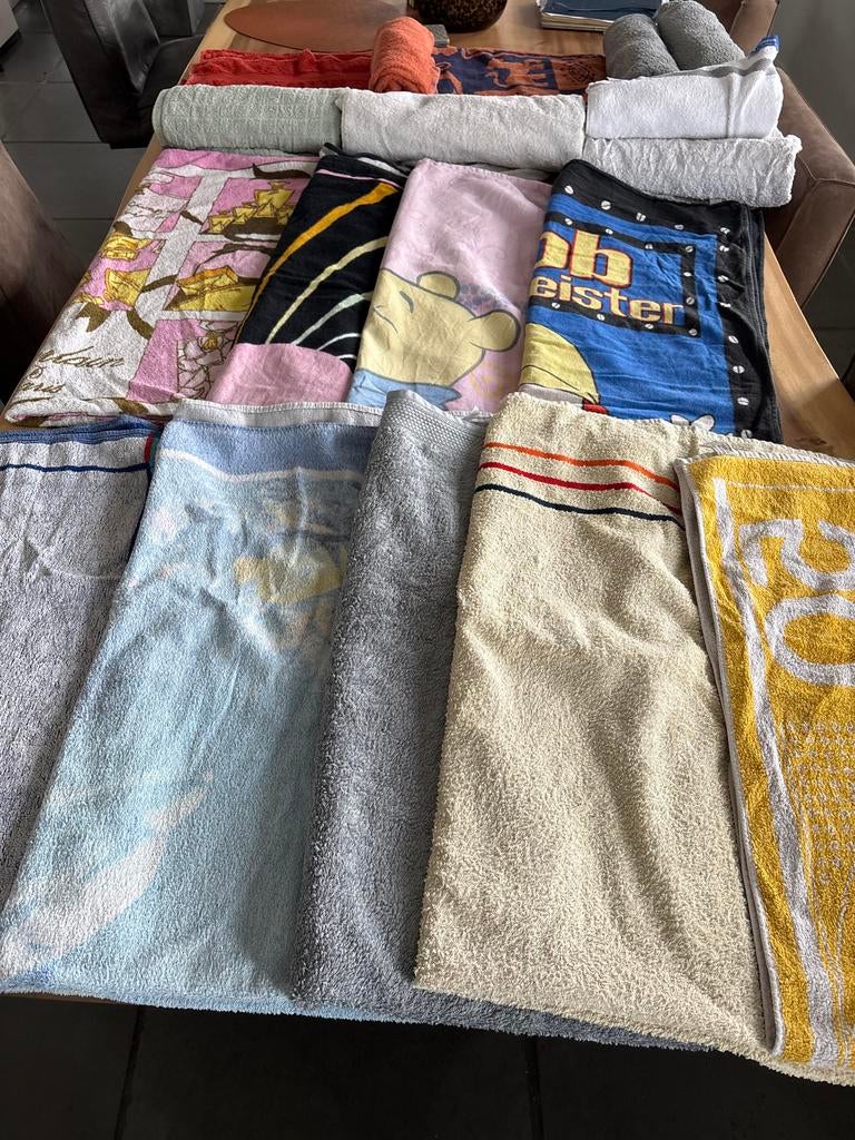 20 Grote badhanddoeken, diverse kleuren en maten, Huis en Inrichting, Ophalen of Verzenden, Gebruikt, Overige kleuren, Handdoek