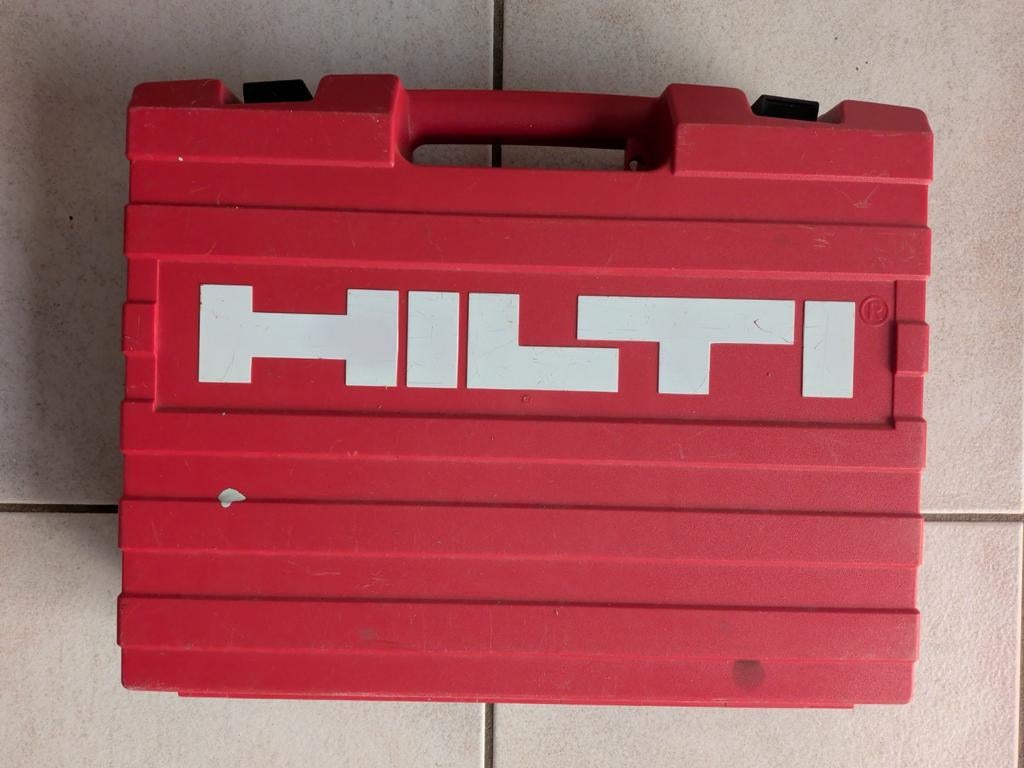 Hilti SF 100-A Schroef/Boormachine met koffer en lader, Ophalen of Verzenden