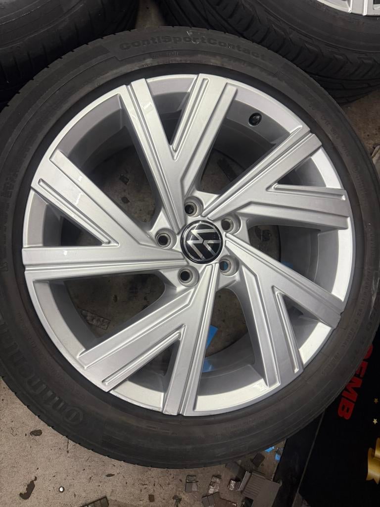 Volkswagen golf 18 inch bergamo R velgen troc touran caddy, 18 inch, Banden en Velgen, Ophalen of Verzenden, Personenwagen