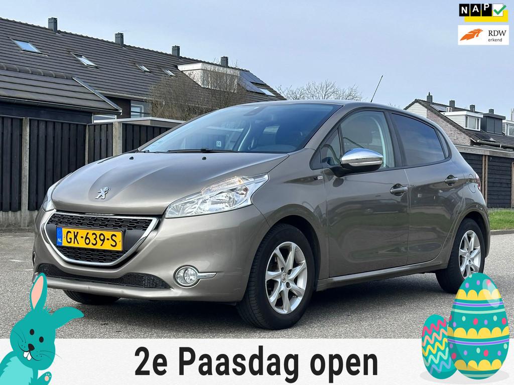 Peugeot 208 1.2 PureTech Style Pack 5DR*Navigatie*Cruise*Tre, Auto's, Peugeot, Bedrijf, Te koop, ABS, Airbags, Airconditioning