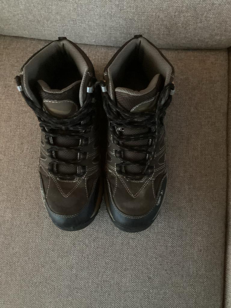 Wandelschoenen maat 37 - Comfortabel en Stevig, Ophalen of Verzenden, Gebruikt, Schoenen