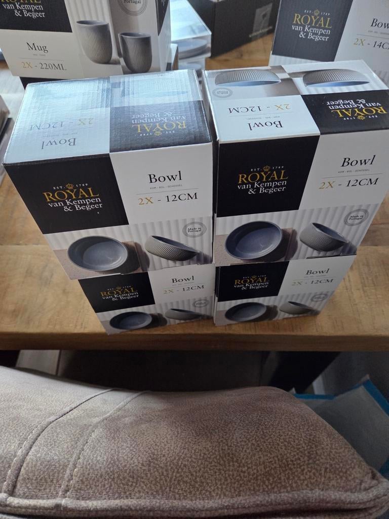 Royal kempen begeer kommen 2 doosjes 12cm blauw, Overige materialen, Nieuw, Ophalen of Verzenden, Bord(en)