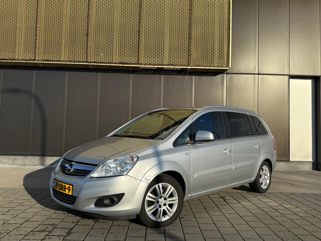 Opel Zafira 1.8 Cosmo |Distr vv | 7 pers | Navi | Cruise | S, Auto's, Voorwielaandrijving, Gebruikt, Zwart, 4 cilinders