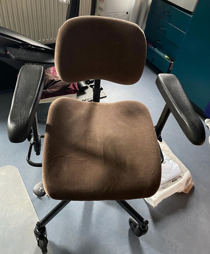 Mercado trippelstoel basic gasveer   PWTIEL, Ophalen, Zo goed als nieuw