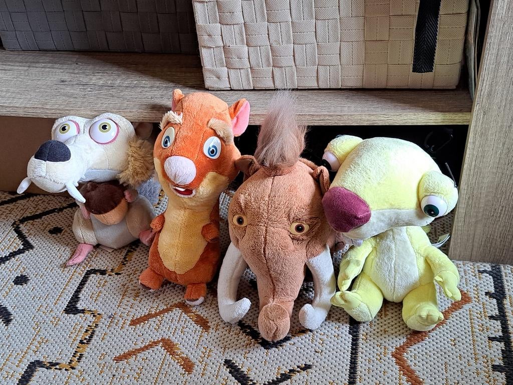 Bundel 4 ice age knuffels, Kinderen en Baby's, Speelgoed | Knuffels en Pluche, Ophalen of Verzenden, Gebruikt, Overige typen