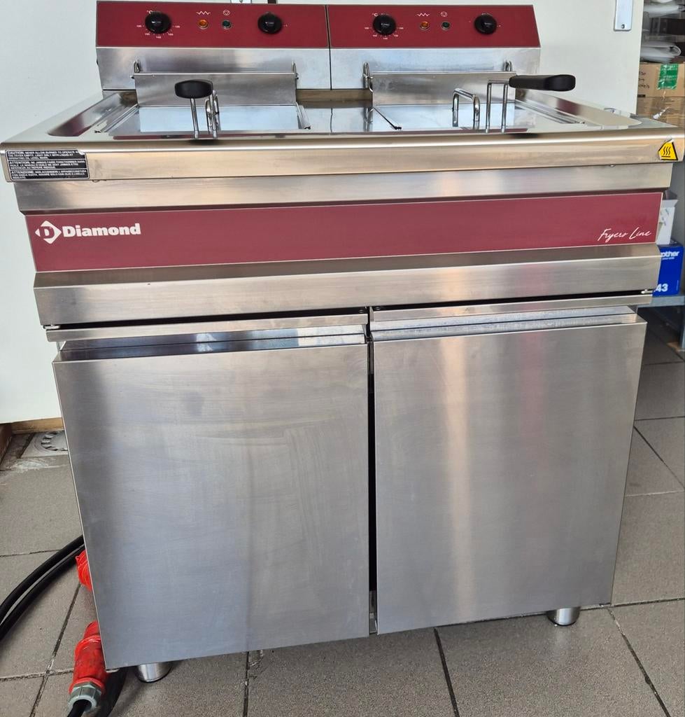 Diamond f14+14 E/M Elektrische Frituurpan 2x14L op Kast, 4 liter of meer, Ophalen, Zo goed als nieuw, Duo-friteuse