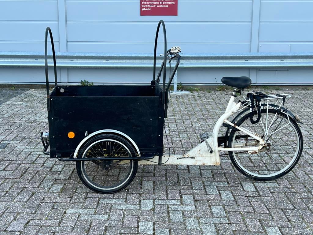 Bakfiets (met slot en verlichting), Ophalen of Verzenden, Zo goed als nieuw