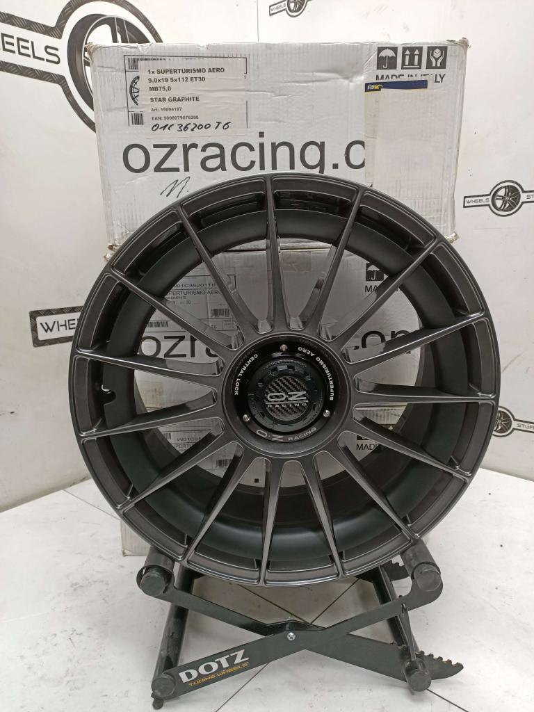 OZ Suprturismo aero velgen 19"inch breedset 5x112, Auto-onderdelen, Banden en Velgen, Niet ingevuld, Niet ingevuld, Niet ingevuld