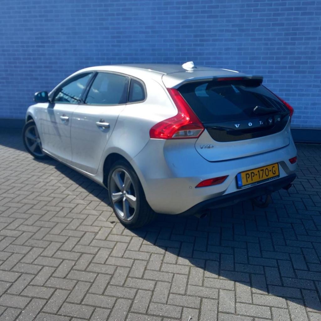 Volvo V40 1.5 T3 Nordic+ | Navigatie | Stoelverwarming | Ver, 12 maanden, 4 cilinders, Leder en Stof, Origineel Nederlands