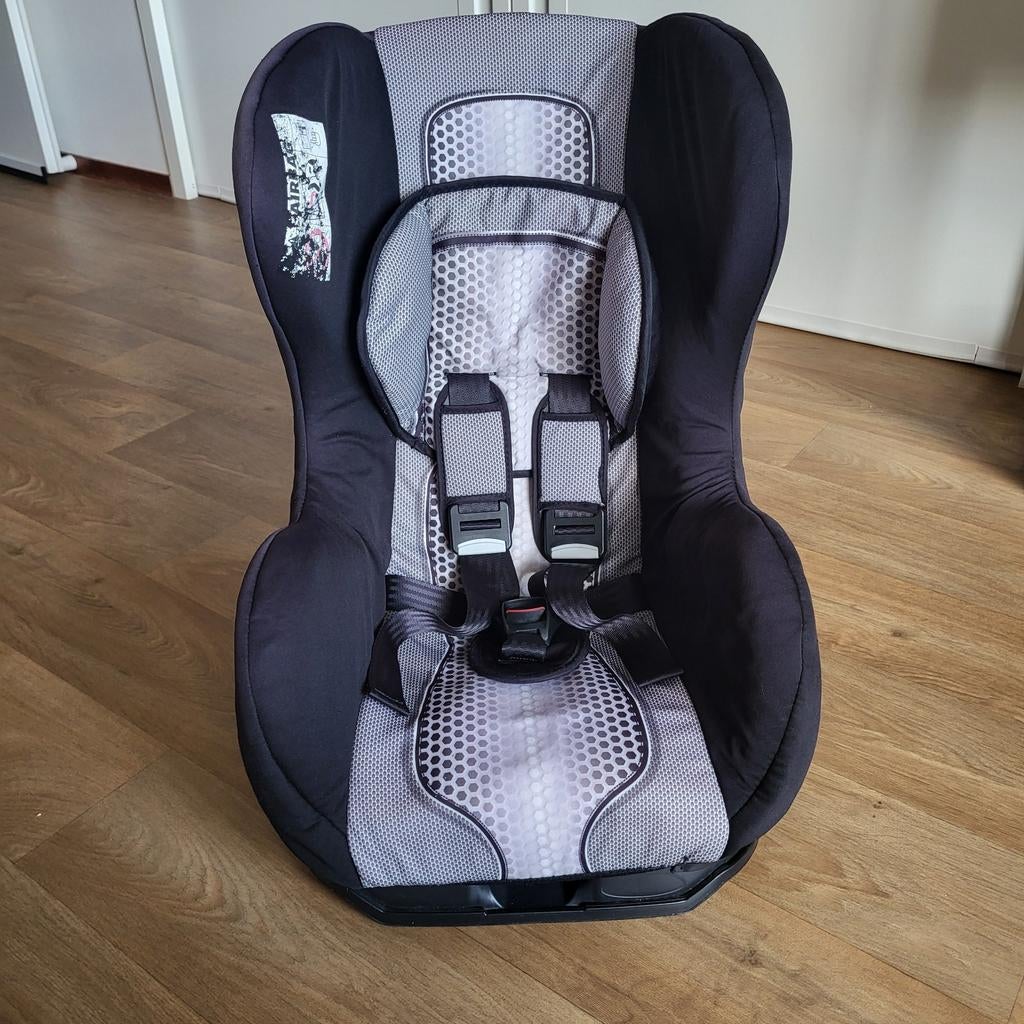 Hema autostoeltje met slaapstand, Kinderen en Baby's, Autostoeltjes, 9 t/m 18 kg, Slaapstand, Ophalen, Overige merken