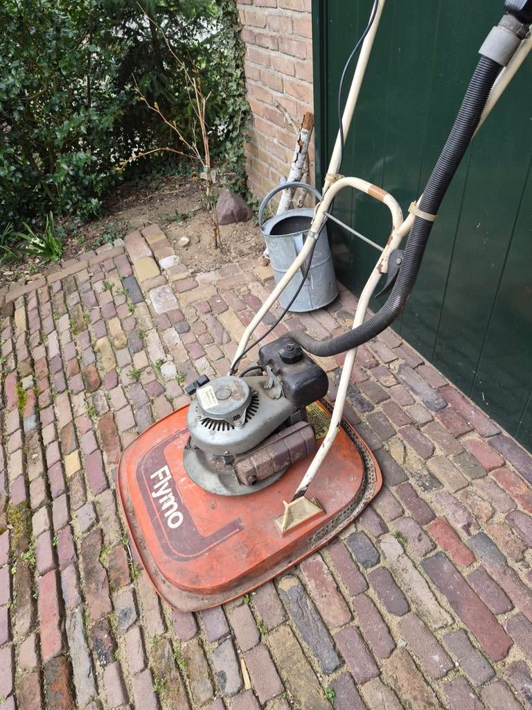 Flymo benzine zweefmaaier, oldtimer, Ophalen