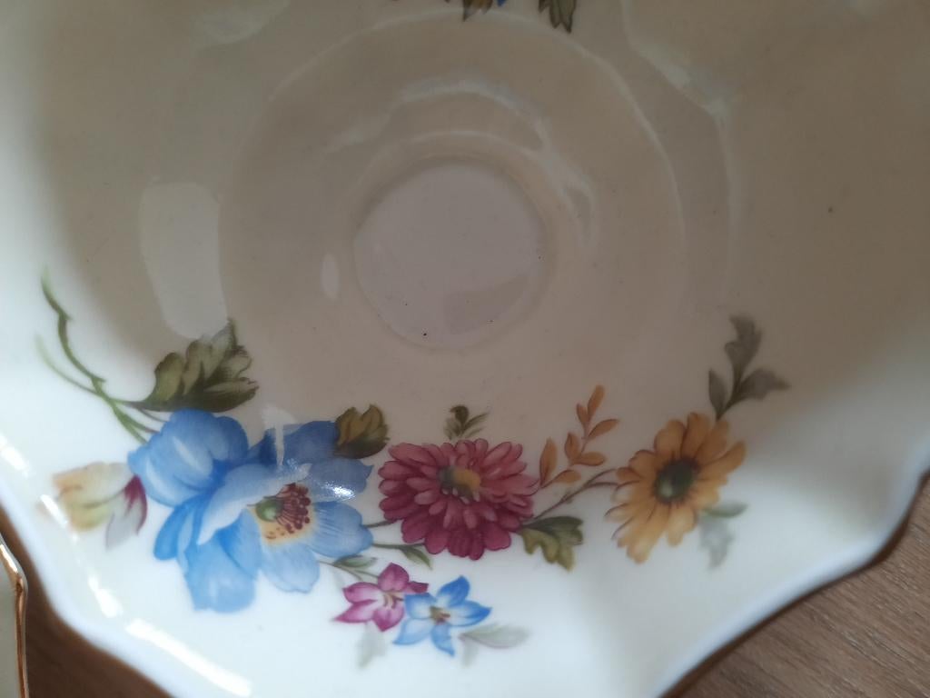 Bavaria thee kopjes, Ophalen of Verzenden, Gebruikt, Porselein, Kop en/of schotel