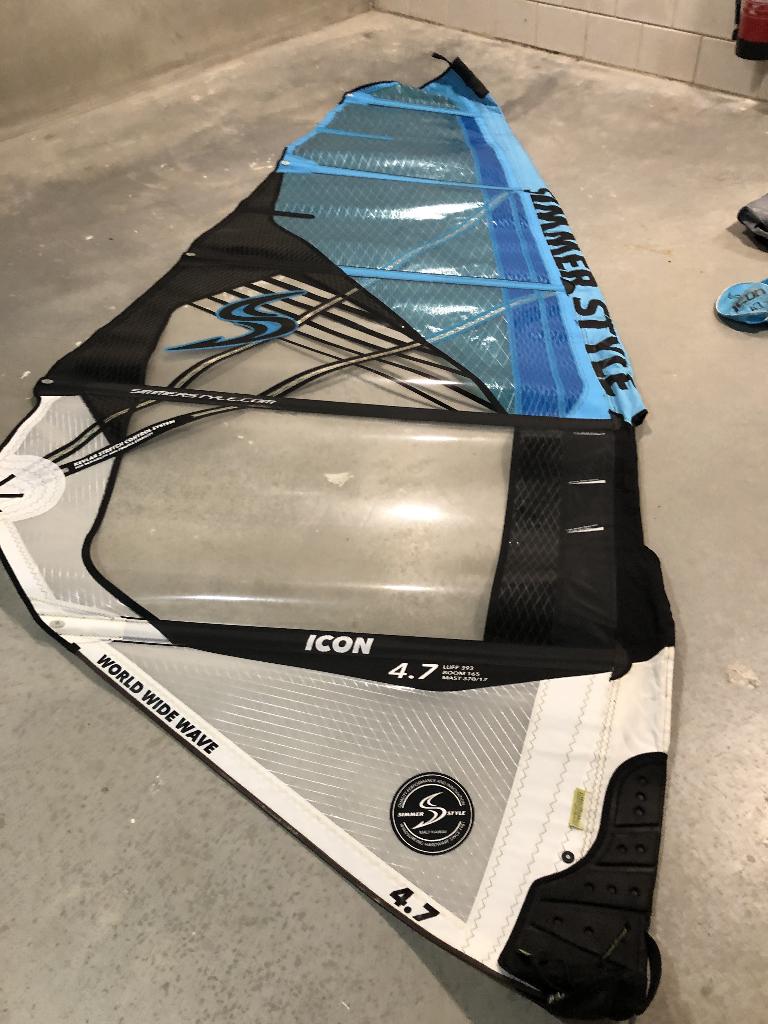 Simmer Icon 4.7 Zeil, Watersport en Boten, Windsurfen, Zo goed als nieuw, Zeil, Minder dan 5 m², Ophalen