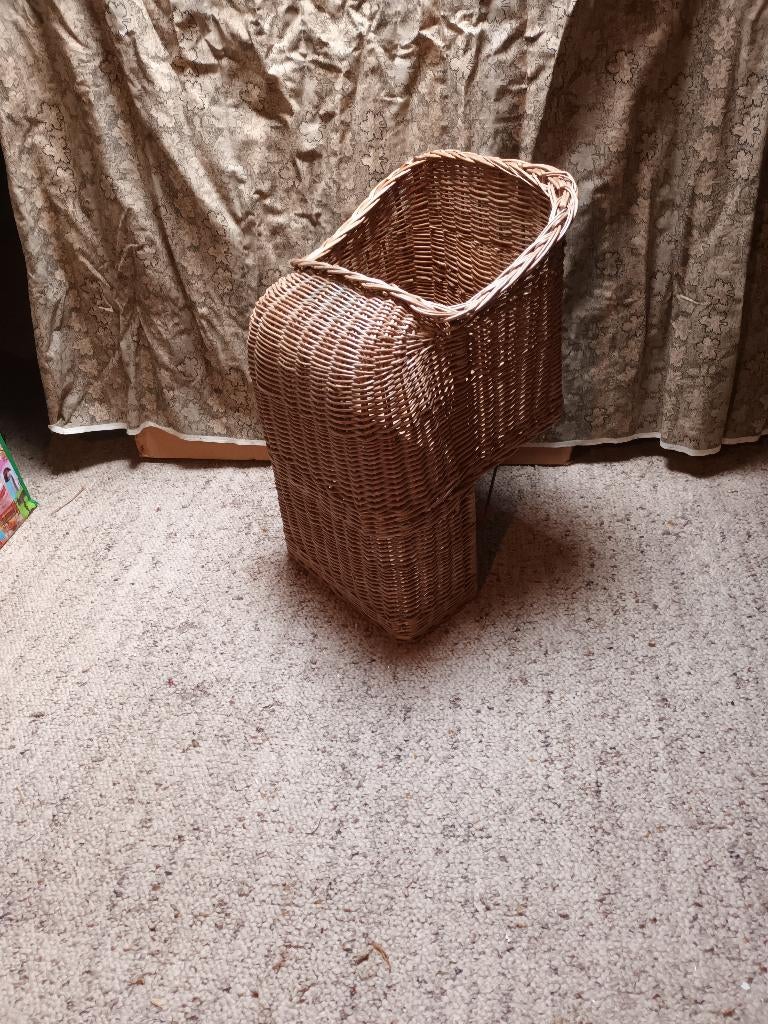 RIETEN FIETSMAND VOOR ACHTEROP, Ophalen, Gebruikt, 9 t/m 18 kg, Achterzitje