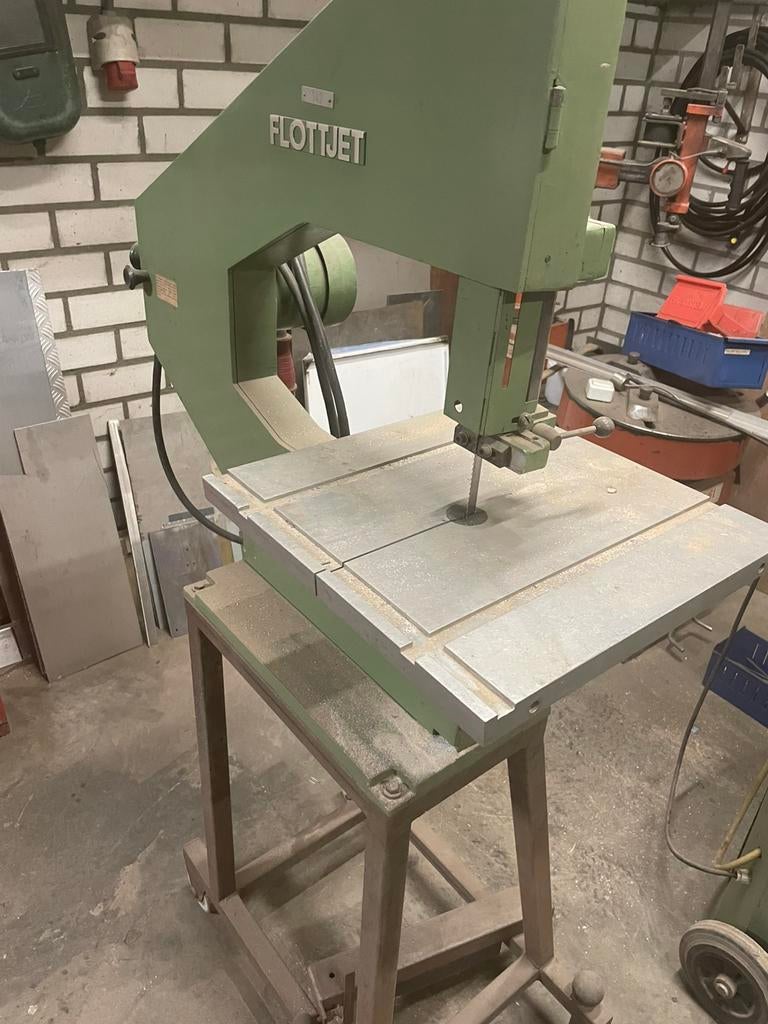 Lintzaag, Doe-het-zelf en Verbouw, Gereedschap | Zaagmachines, 70 mm of meer, Ophalen of Verzenden, Zo goed als nieuw, Lintzaag