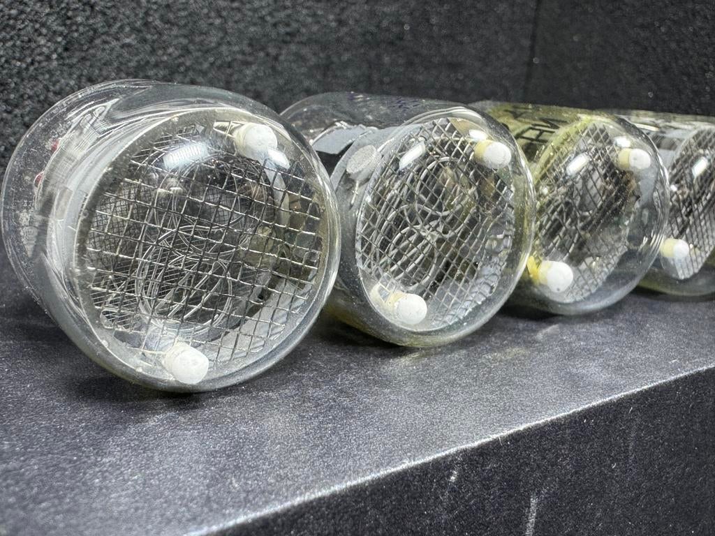 6 stuks ИH-4 nixie buisjes, Ophalen of Verzenden, Zo goed als nieuw