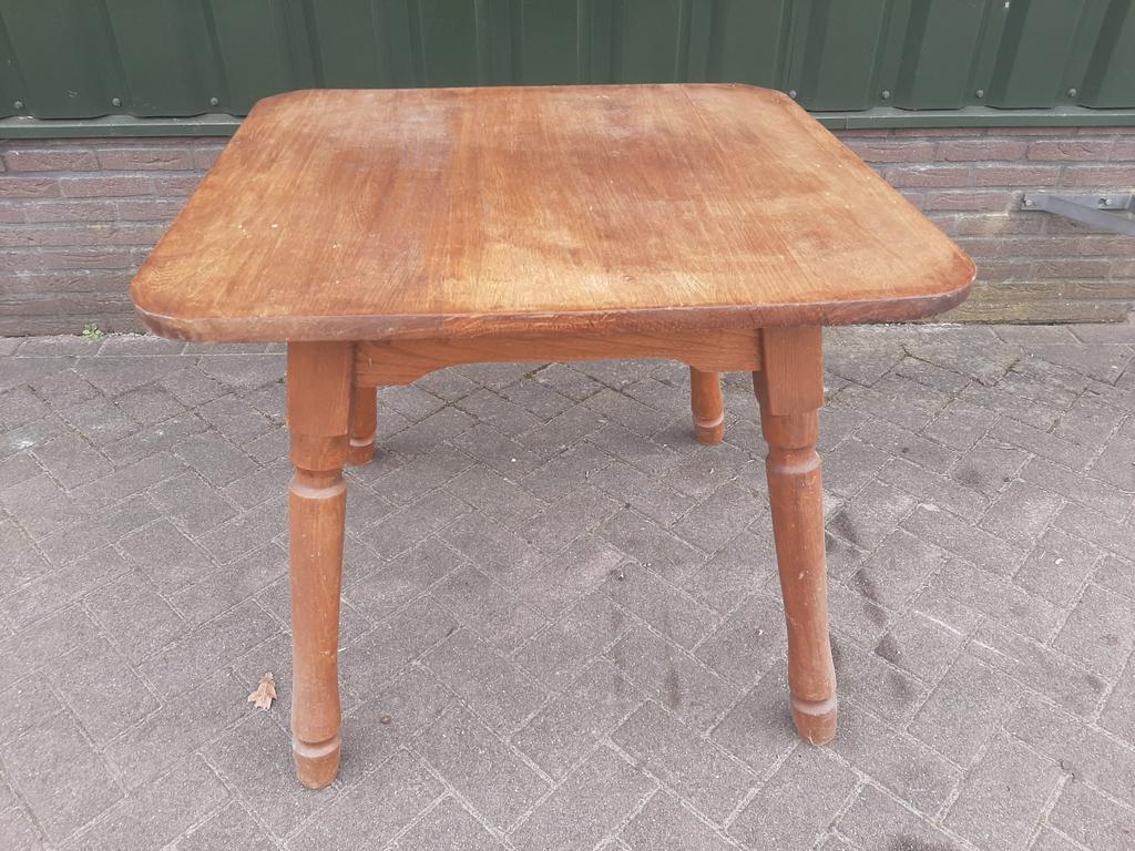 Grenen tafel, Ophalen